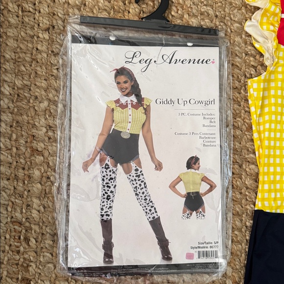 LEG AVENUE SEXY COWGIRL COSTUME SIZE SMALL - Picture 12 of 13
